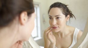 Common Beauty Mistakes That Can Harm Your Skin